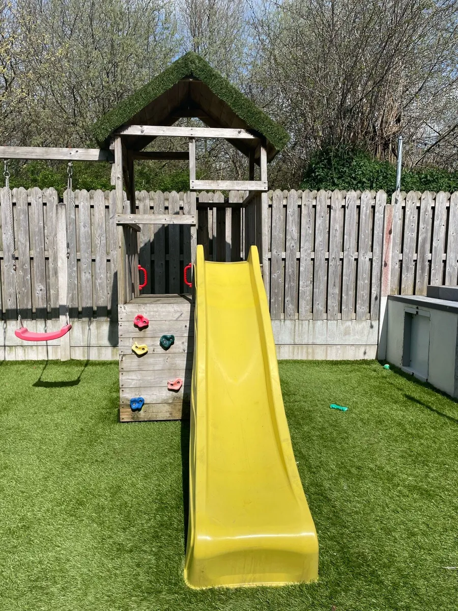 Kids Outdoor Garden Frame - Image 1