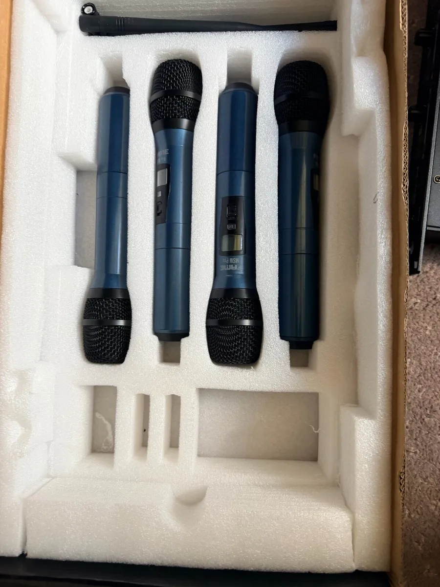 Microphones (set of 4) - Image 1