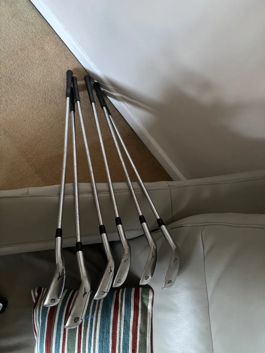 Mizuno golf irons 5-PW - Image 2