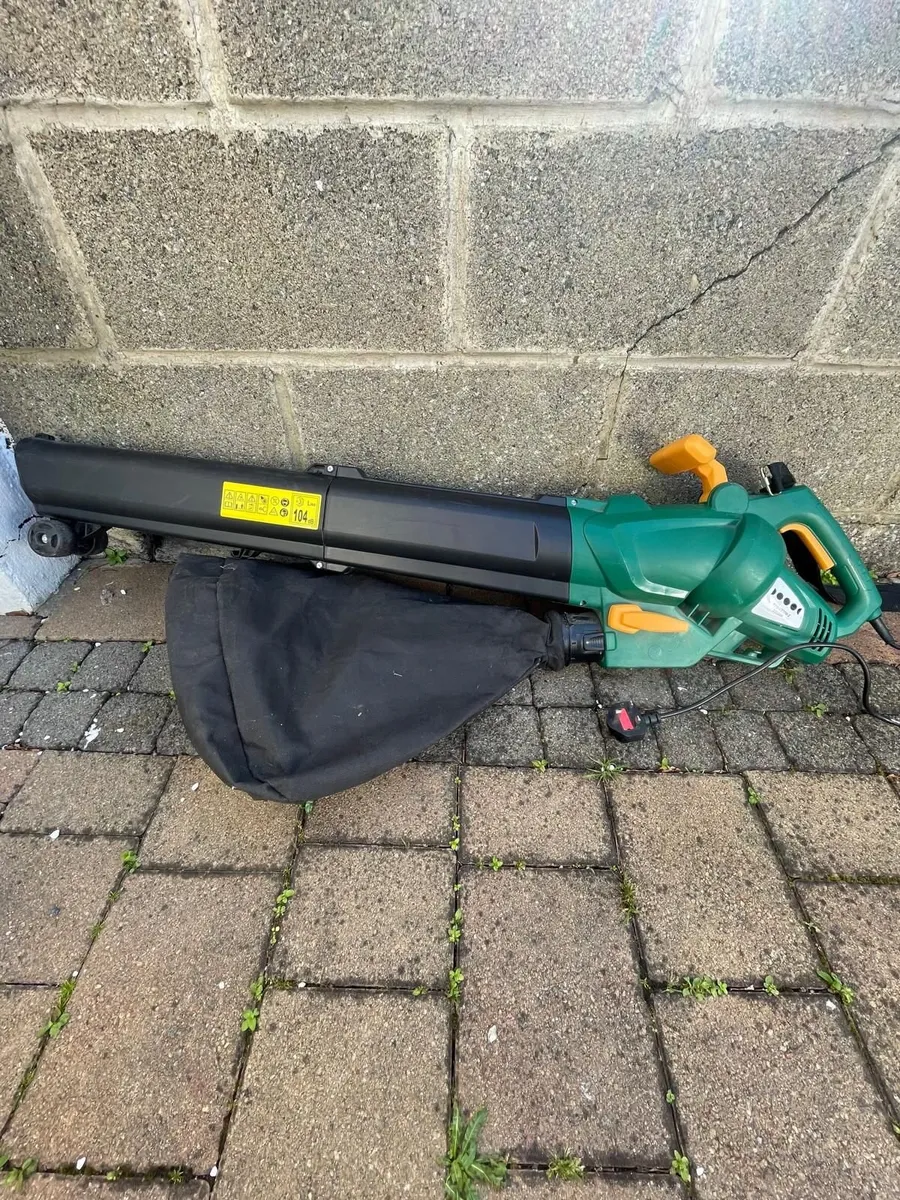 Leaf Blower - Image 1