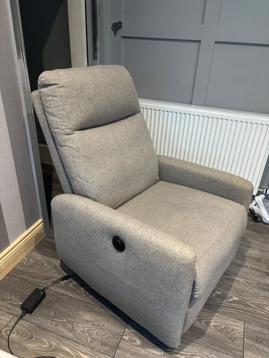 Recliner  electric chair - Image 2