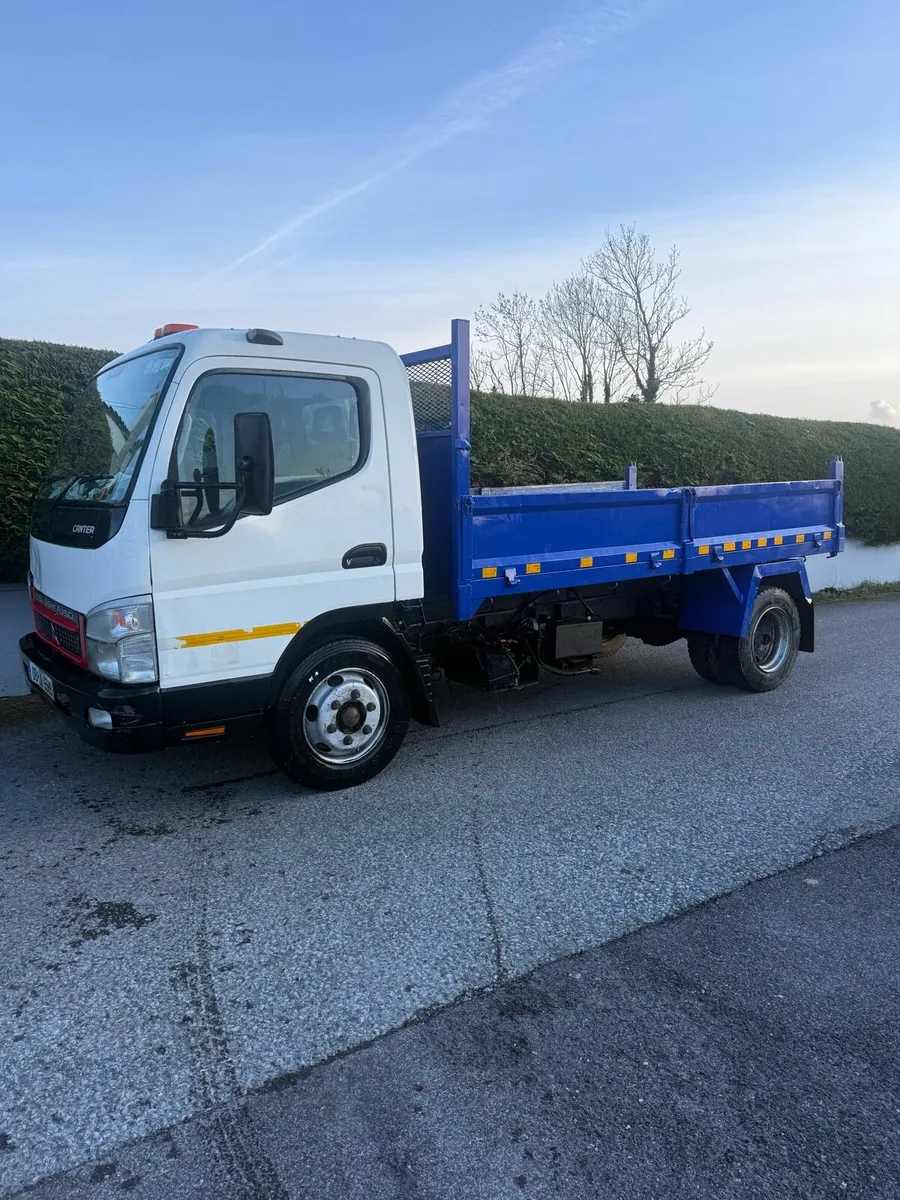 08  Mitsubishi canter tipper 7.5 ton - Image 1