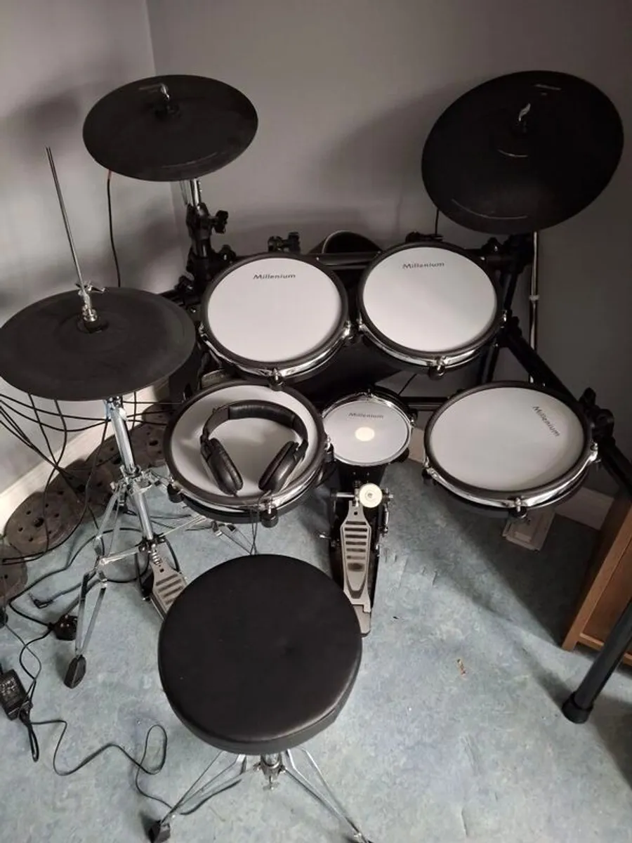 electronic drum kit - Image 1