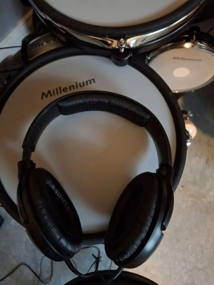 electronic drum kit - Image 4