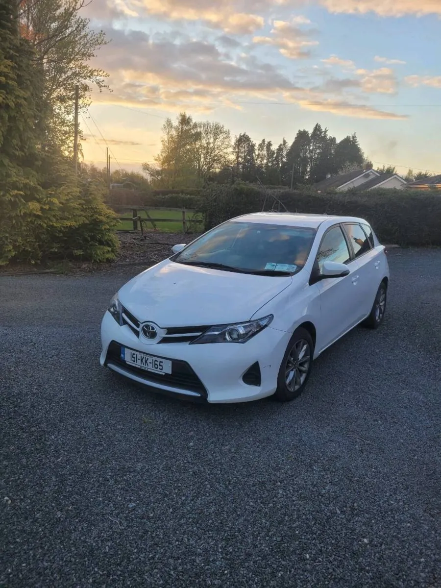 Auris 151 - Image 1