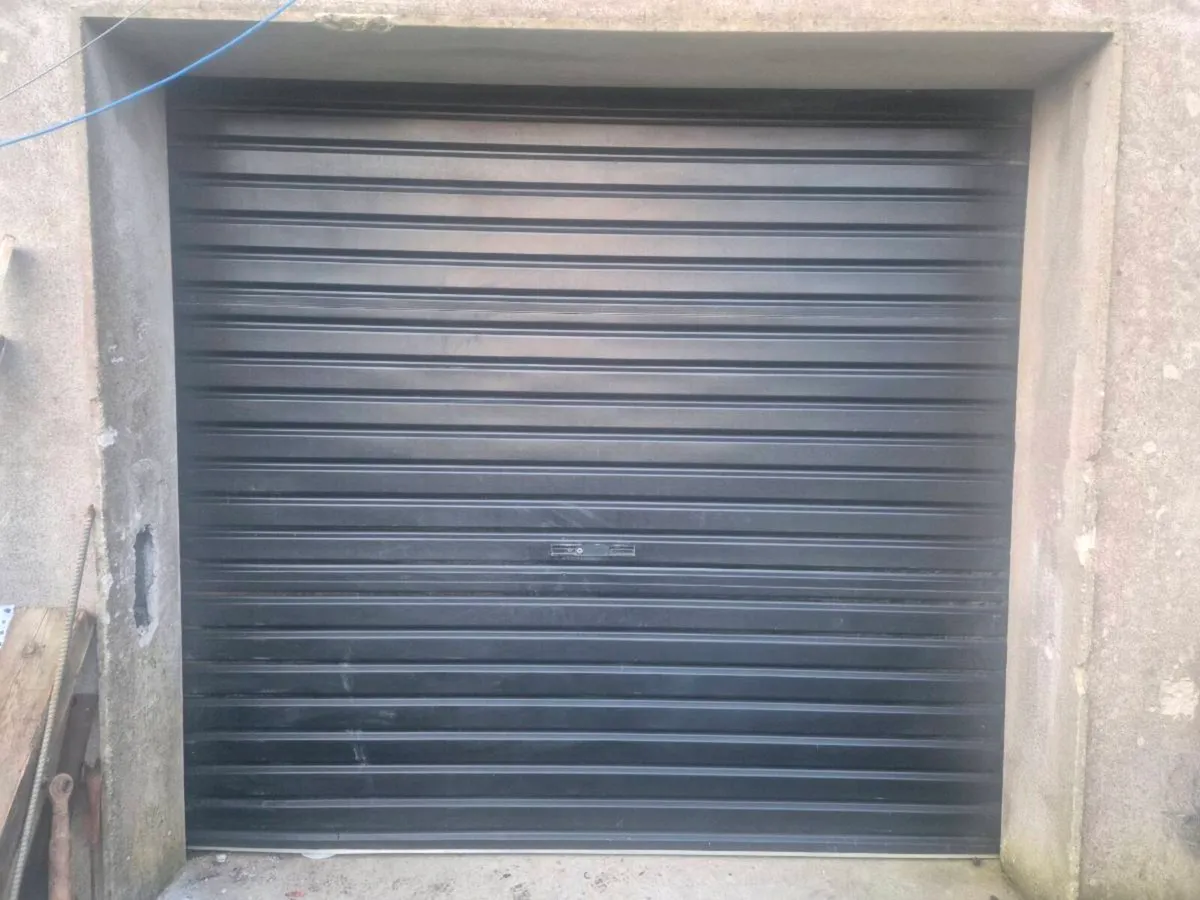 Roller door - Image 1