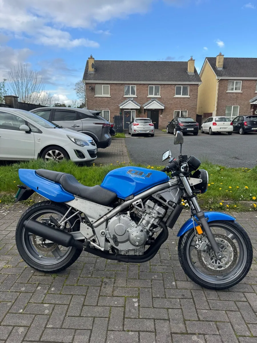 Honda CB1 400cc nc27 1993 - Image 2