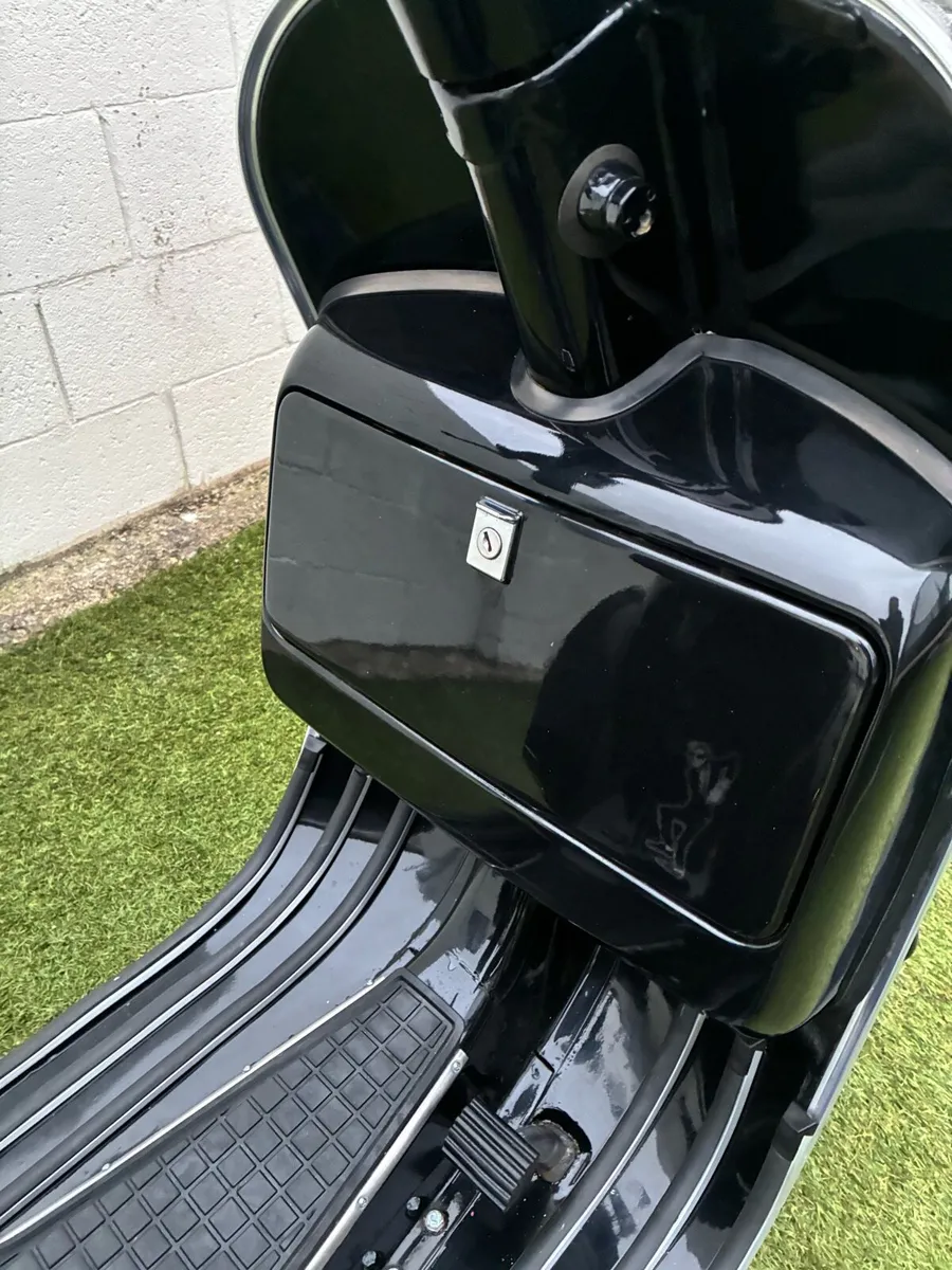 Vespa - Image 4