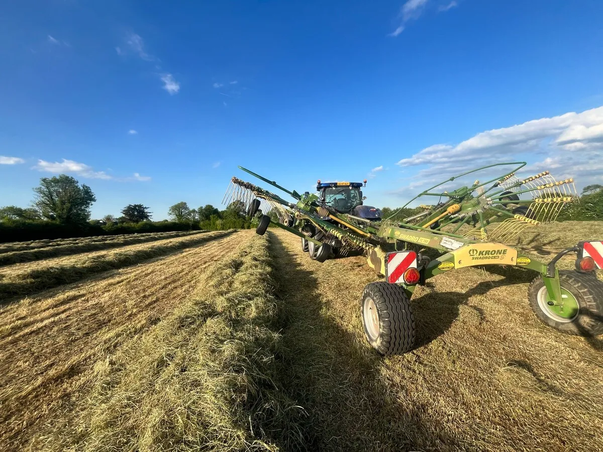 SILAGE CONTRACTOR !!! - Image 2