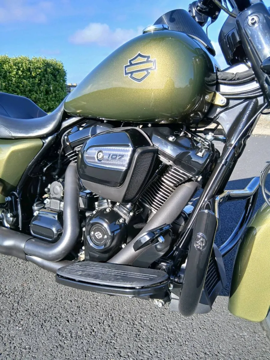 Harley Roadking FLHR M8 - Image 2