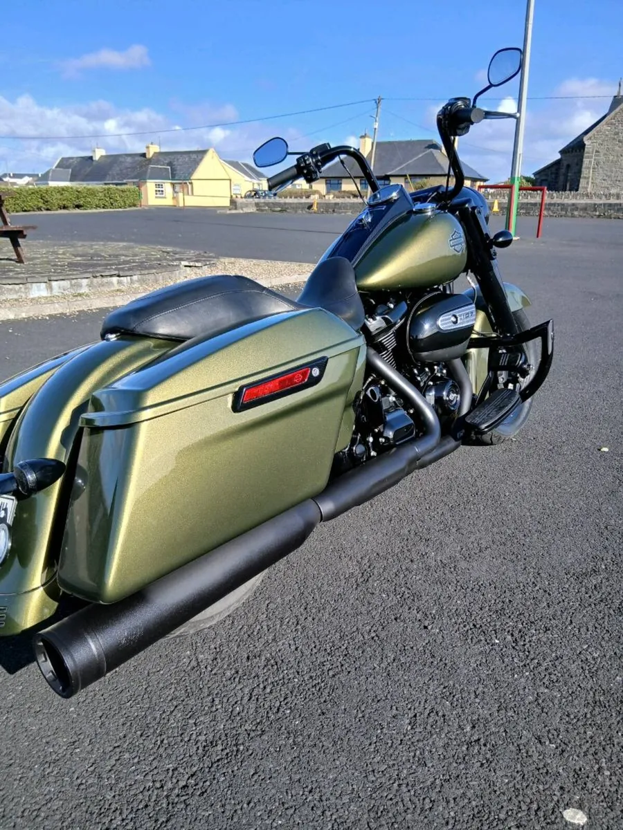 Harley Roadking FLHR M8 - Image 4