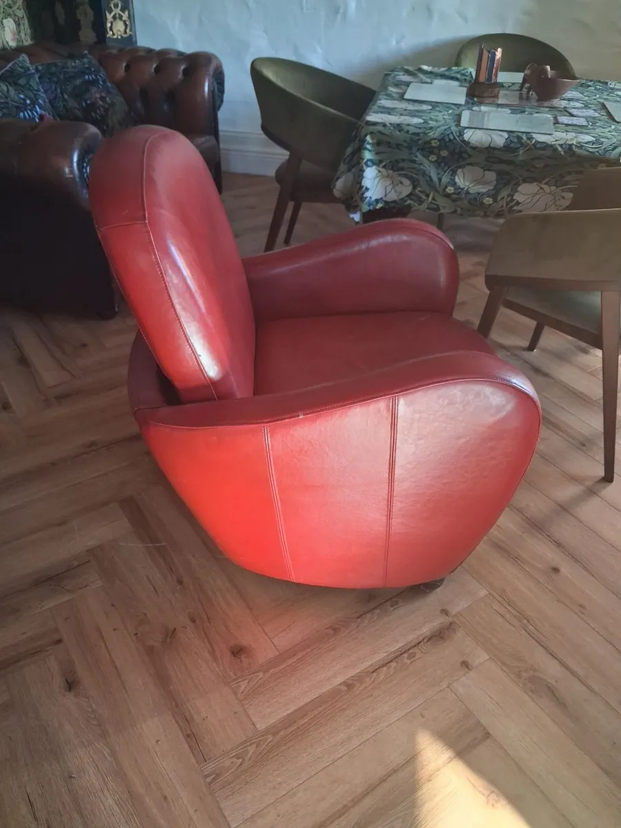 Red leather chair - Image 2