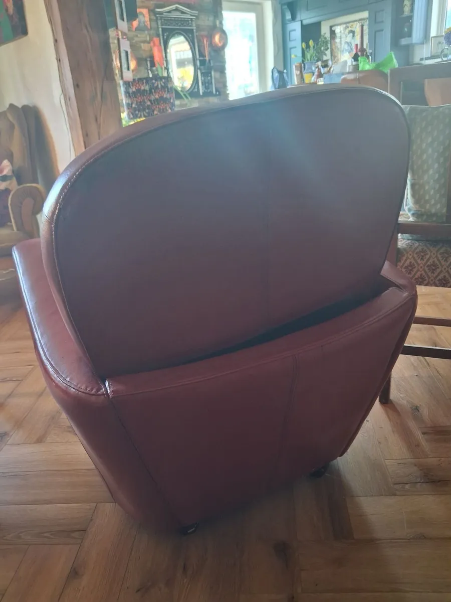 Red leather chair - Image 4