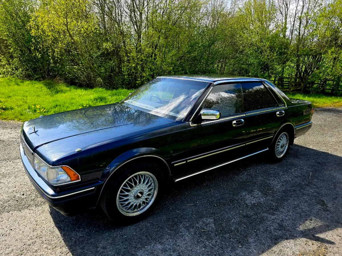 Nissan Cedric VG20DET V6 2.0L Turbo 1987 VIP style - Image 3