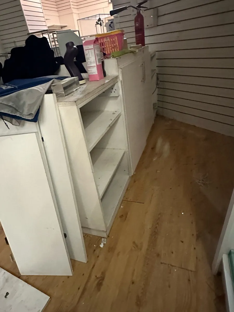 Display glass shelves - Image 3