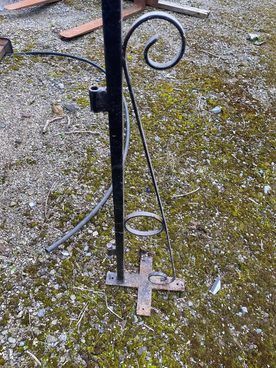 Hanger stand cast iron - Image 2