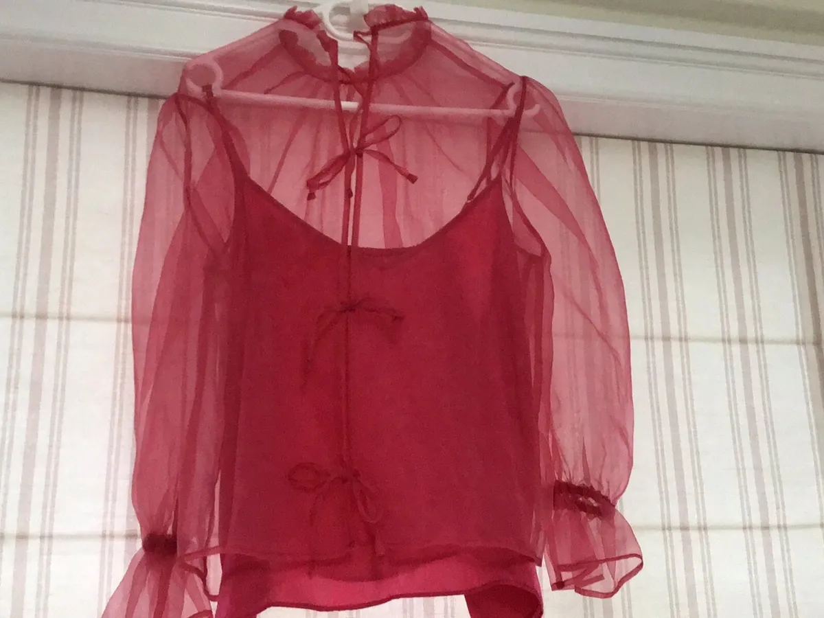 Ladies clothing - Image 2