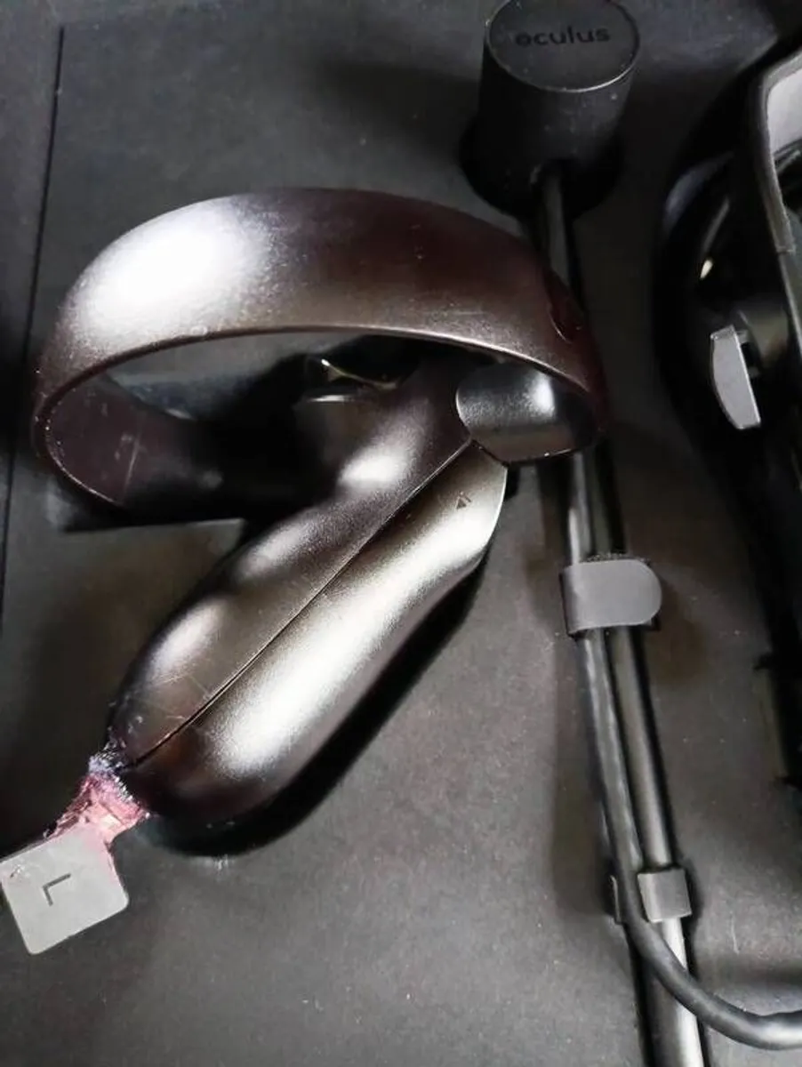 Oculus Rift VR headset + VR gunstock - Image 4