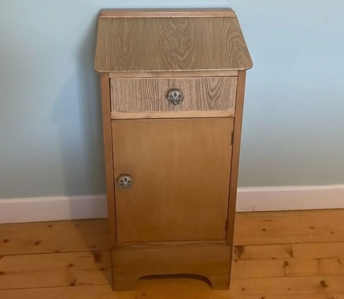 Modern Bedside Cabinet / Nightstand - Image 1