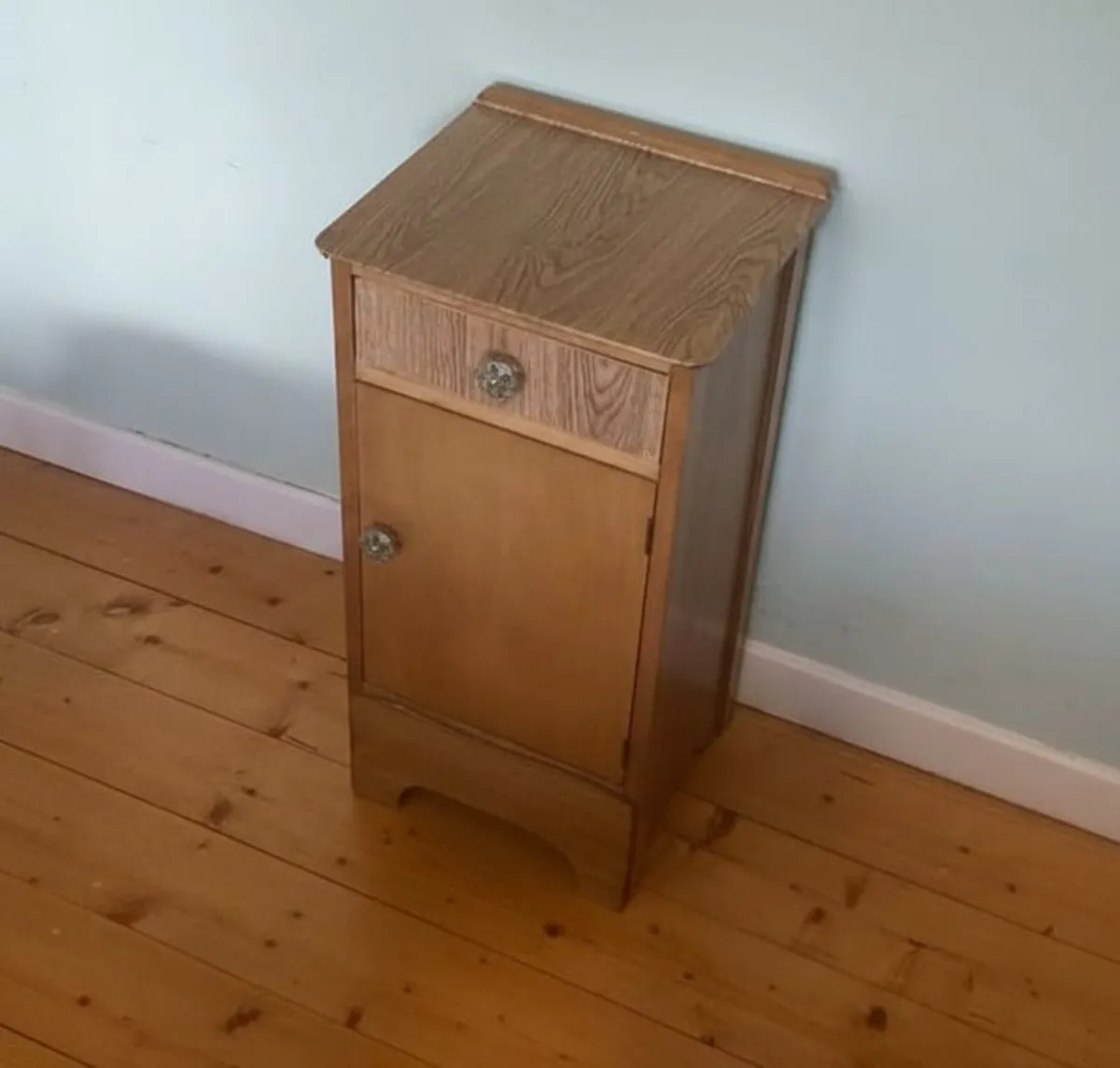 Modern Bedside Cabinet / Nightstand - Image 2