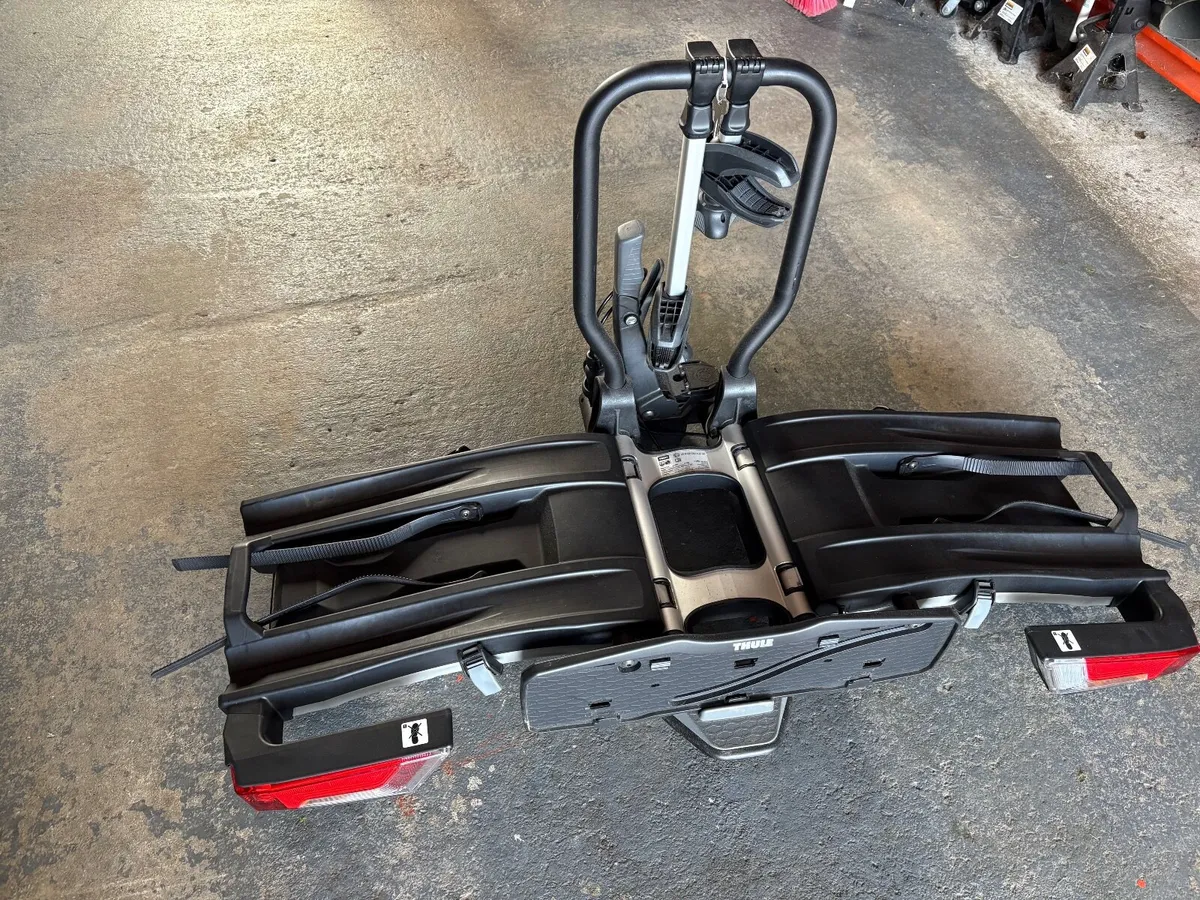 Thule Easyfold XT 2 Bicycle Carrier - Image 2