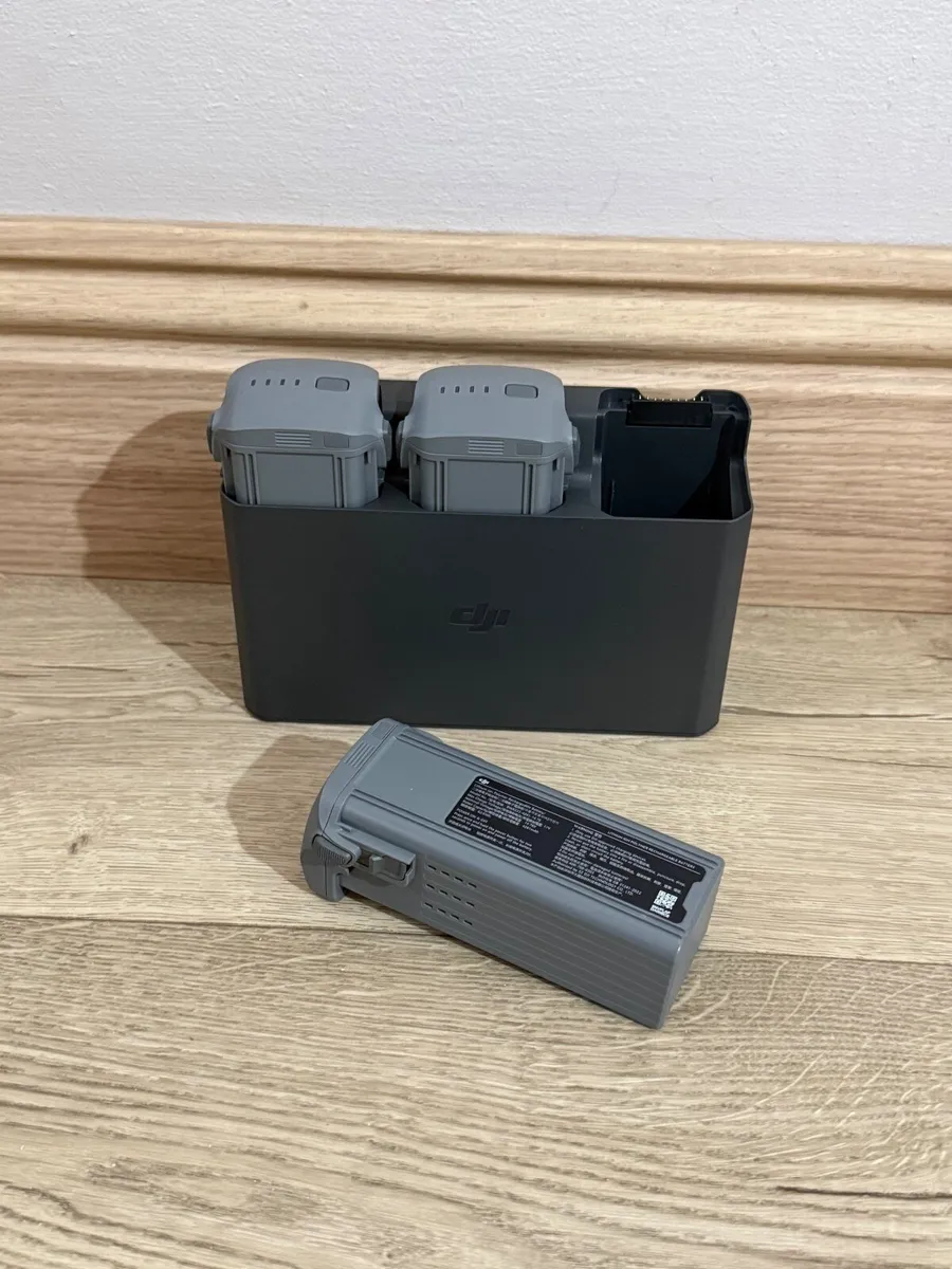 DJI Air 3 Drone - Image 3