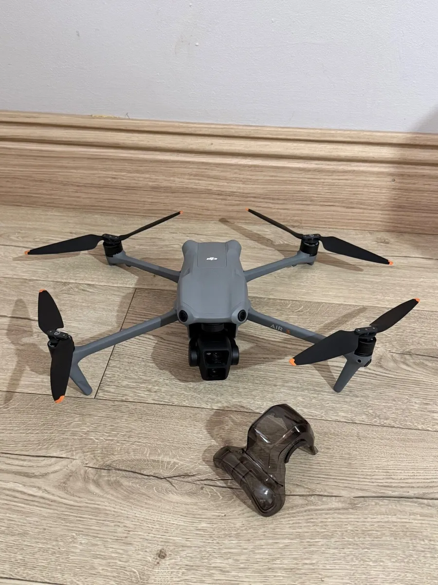 DJI Air 3 Drone - Image 4