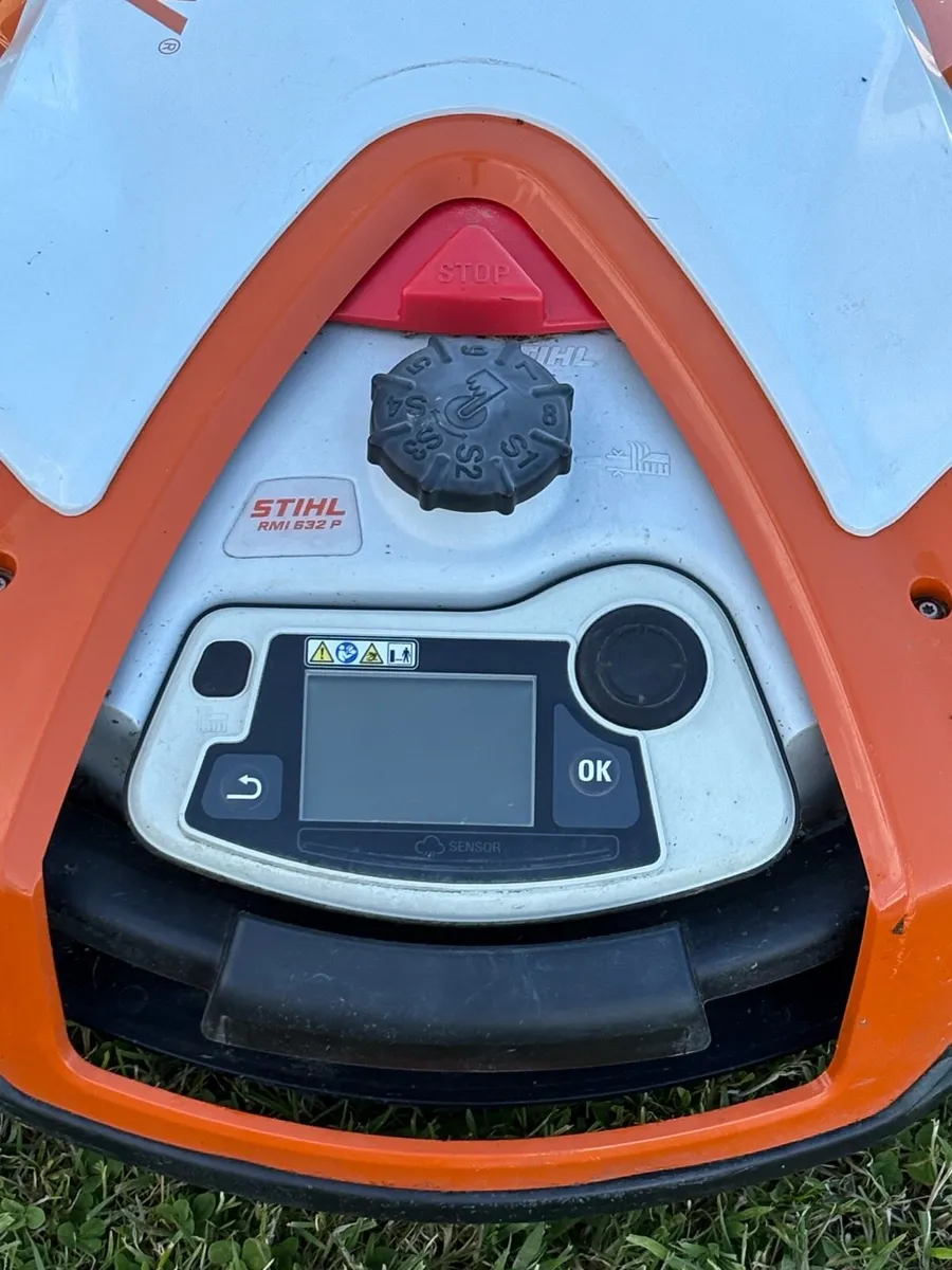 Stihl robotic Lawnmower - Image 4