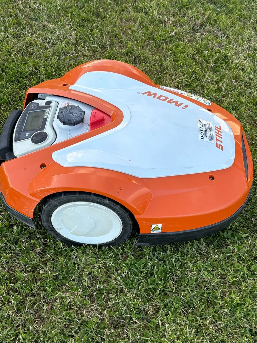 Stihl robotic Lawnmower - Image 3