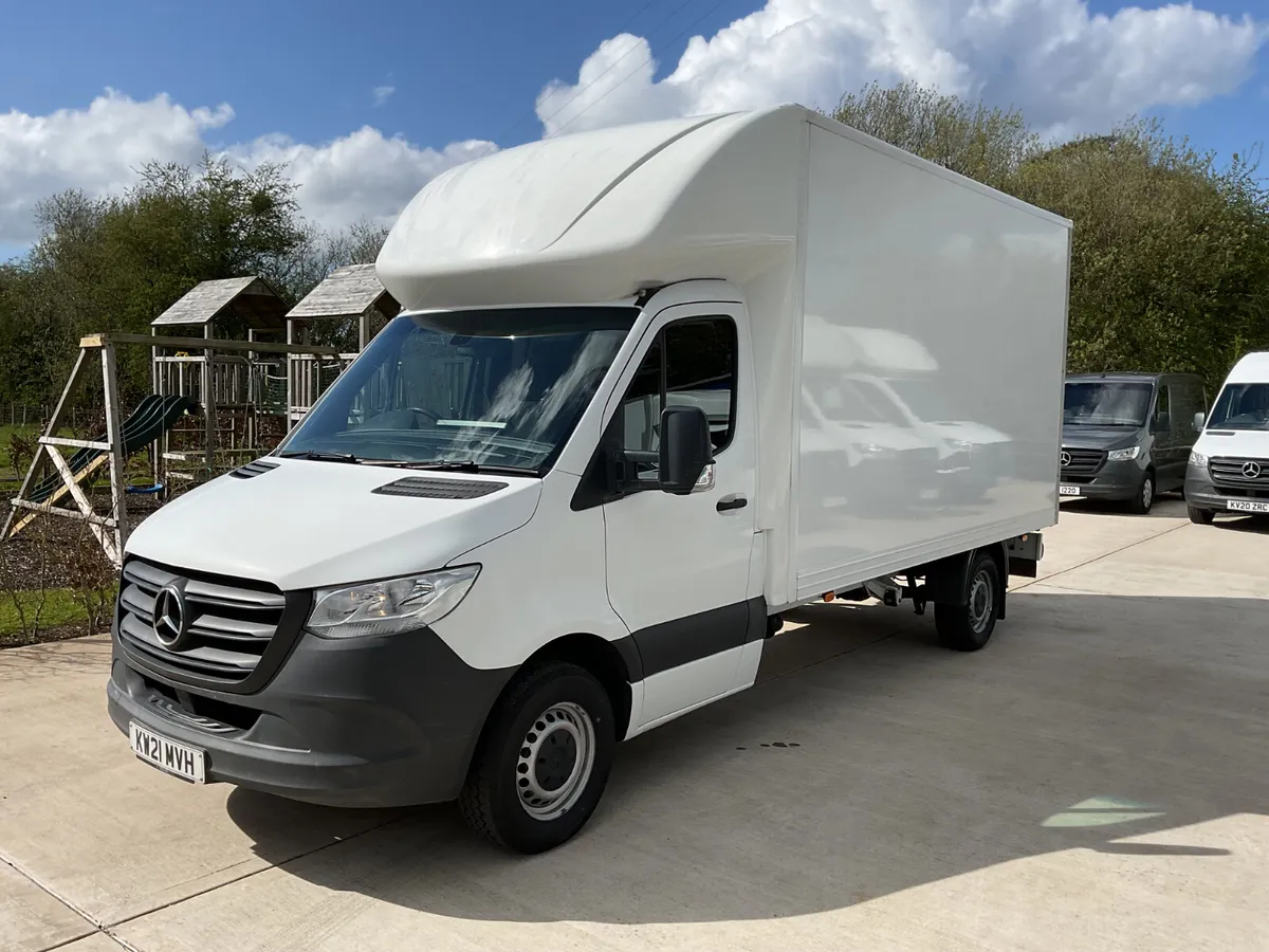 2021 Sprinter 316  Luton - Image 2