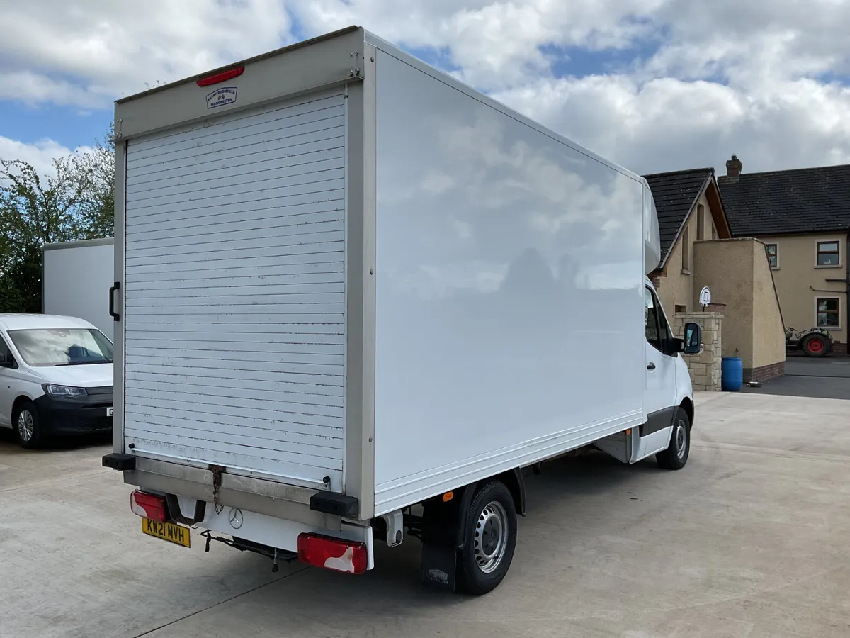2021 Sprinter 316  Luton - Image 4