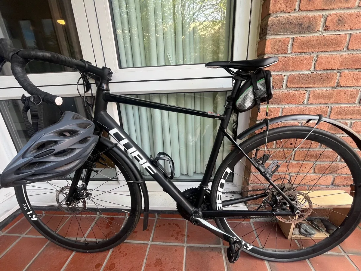 Road bike in very good condition - Image 3