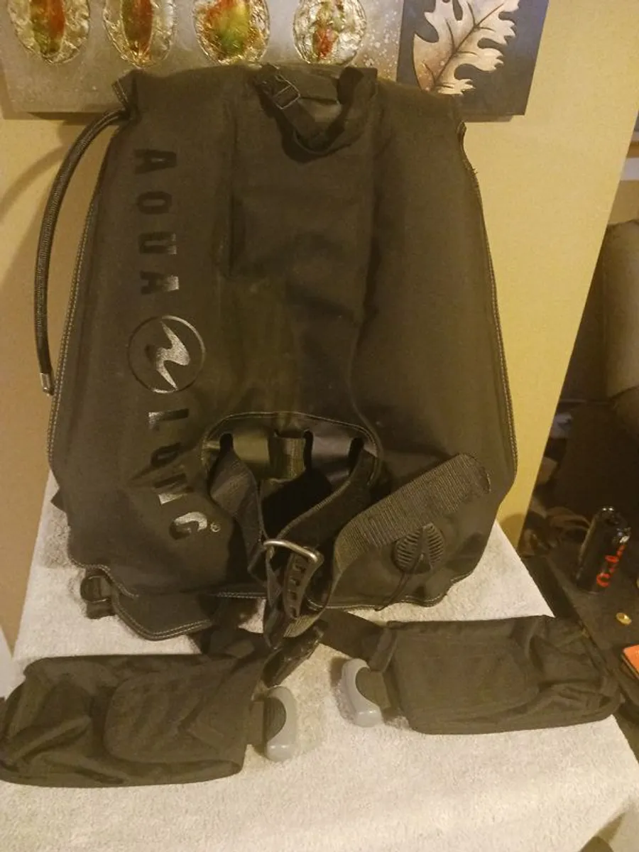 Aqualung Zuma, Travel Wing / BCD. - Image 3