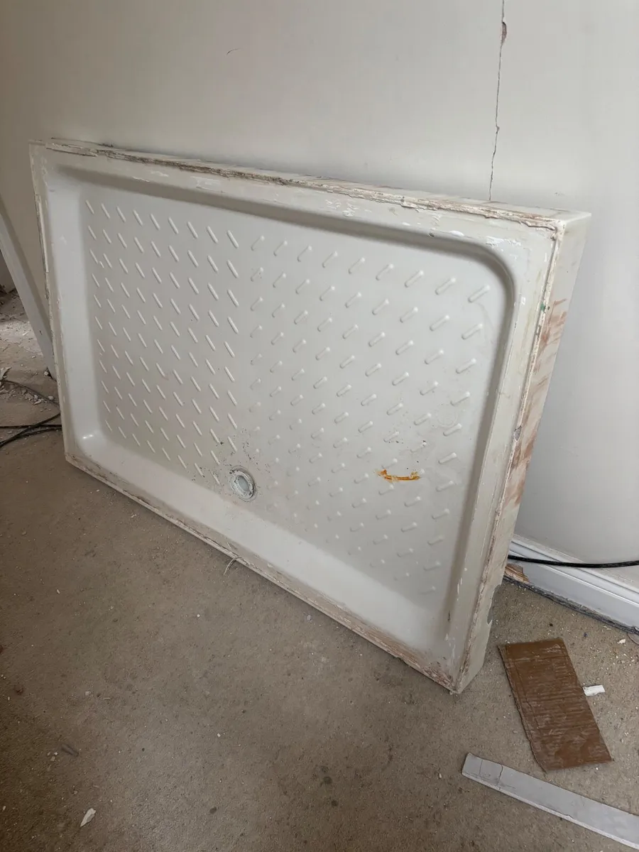 Bathroom products - Image 1