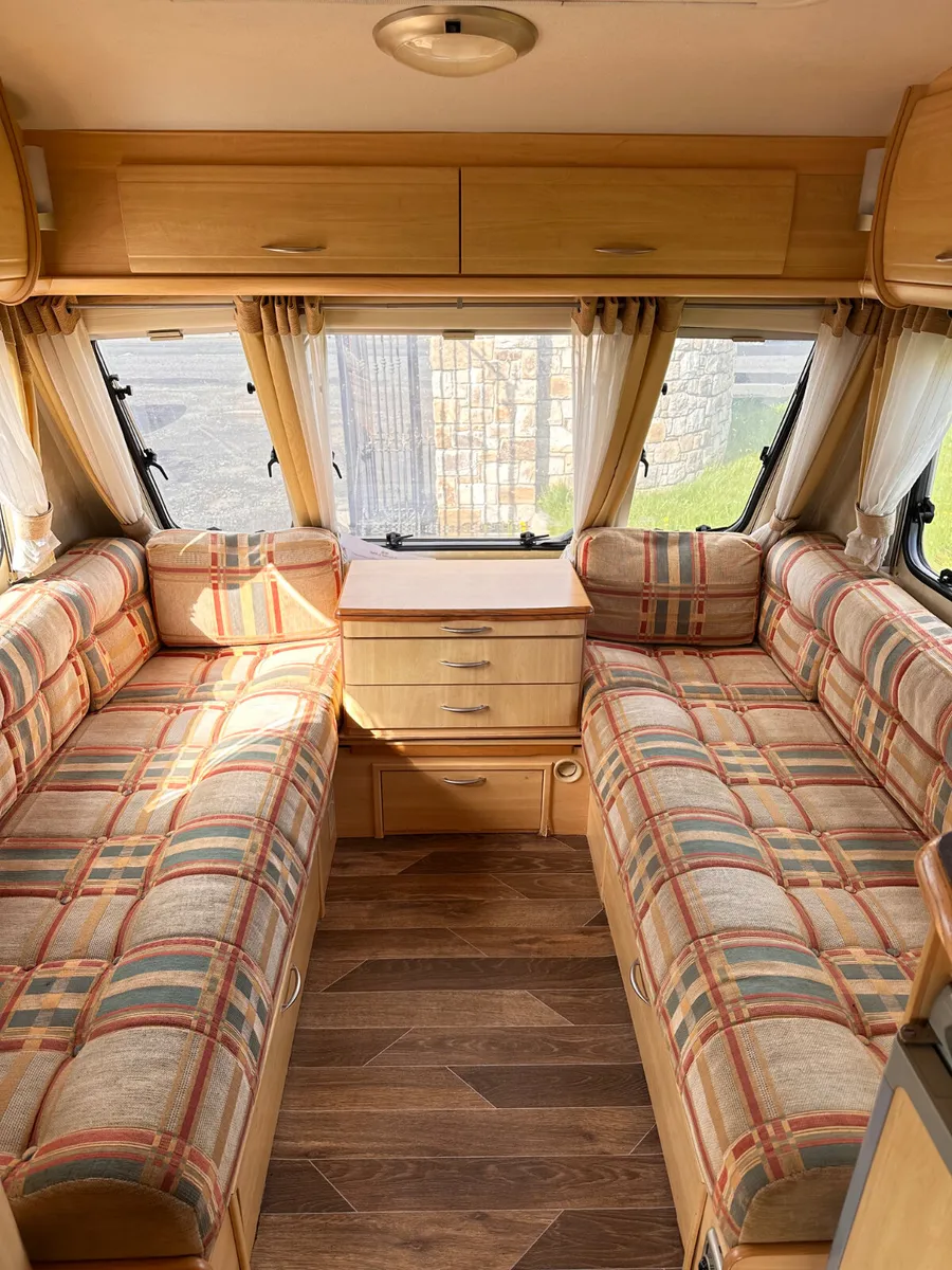 ✨STUNNING STERLING EUROPA 6 BERTH✨ - Image 3