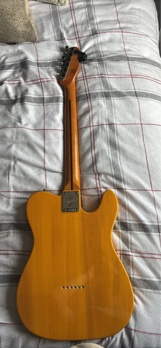 Left hand fender squire telecaster vox amp, pedals - Image 2