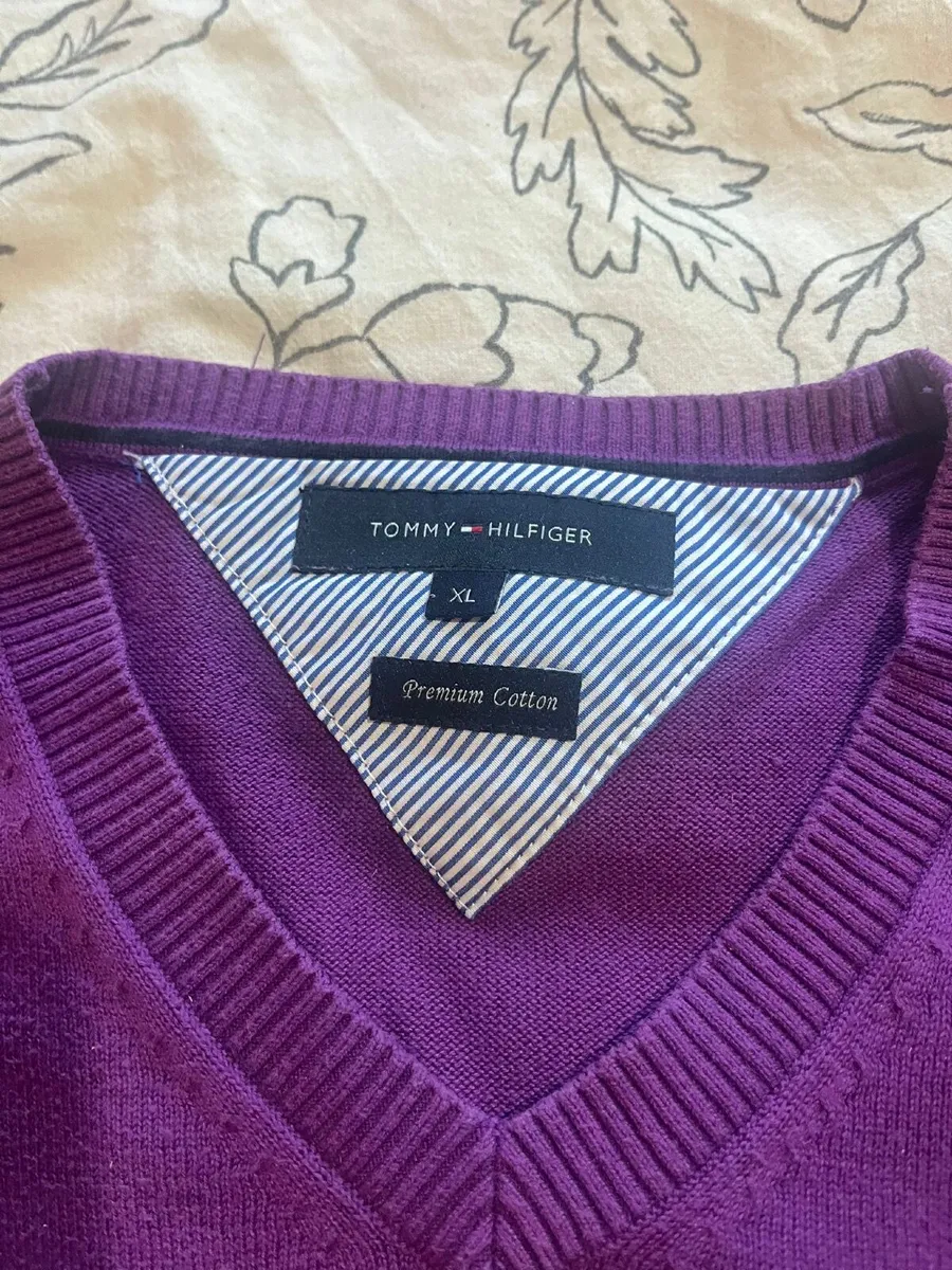 Tommy Hilfiger v neck jumper - Image 3