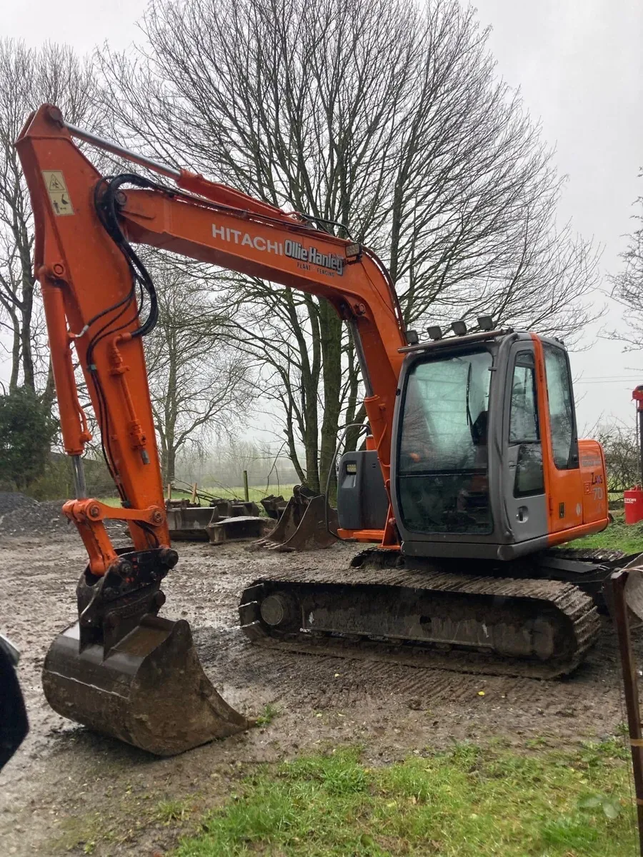 Hitachi 70-1 - Image 4