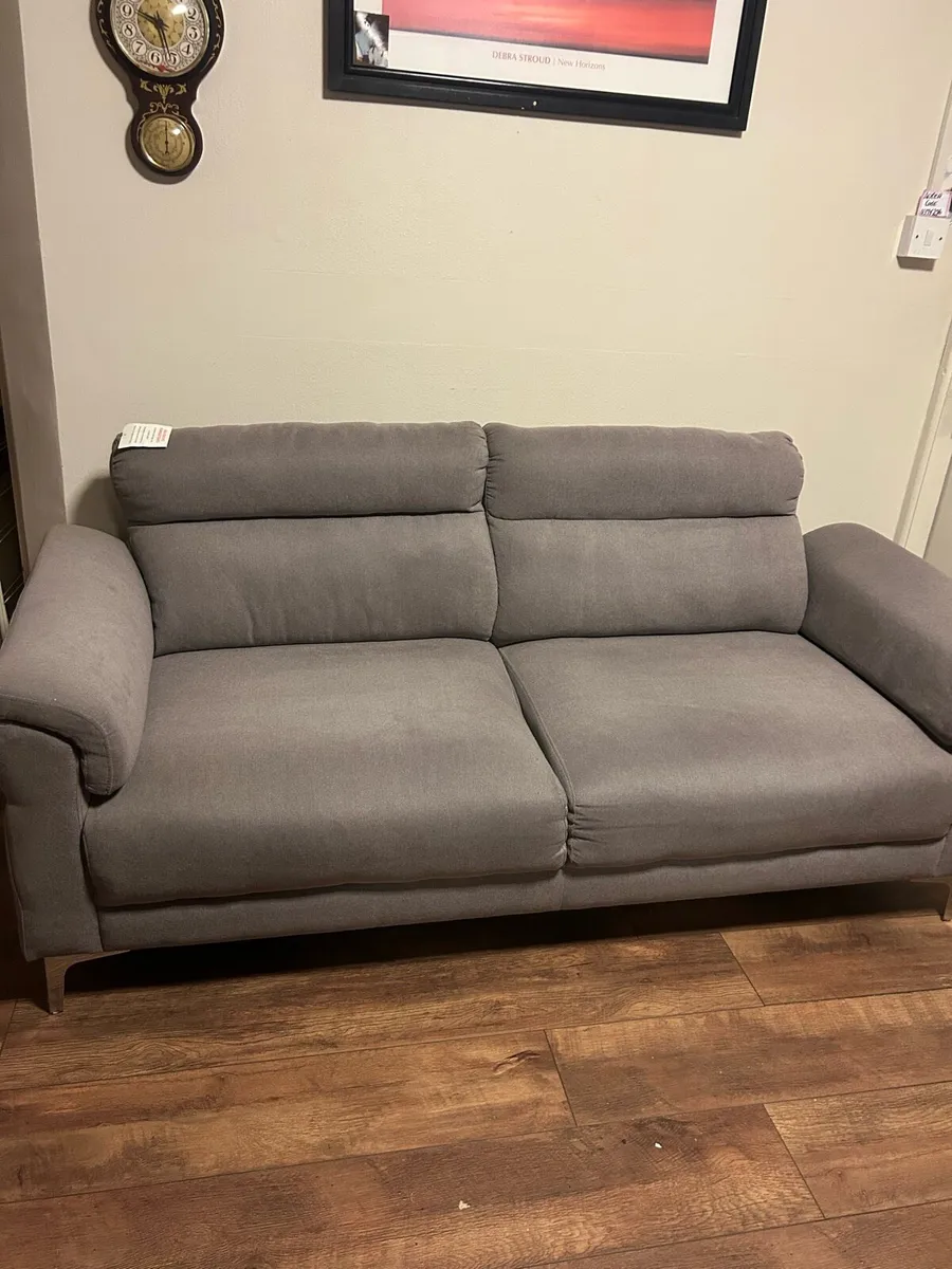 Couch - Image 2