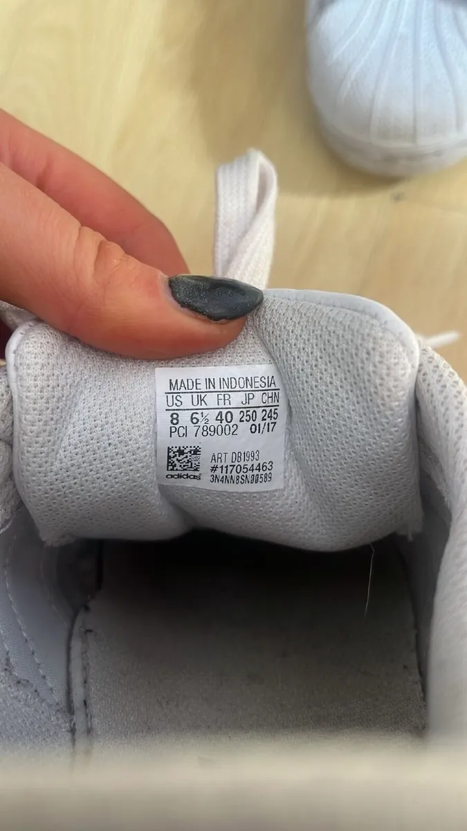 Adidas superstar trainers - Image 3