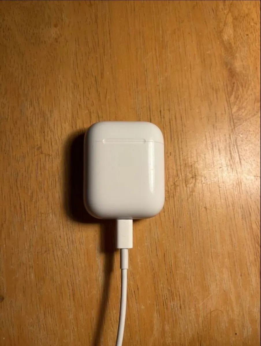 Apple airpods 2nd gen - Image 2