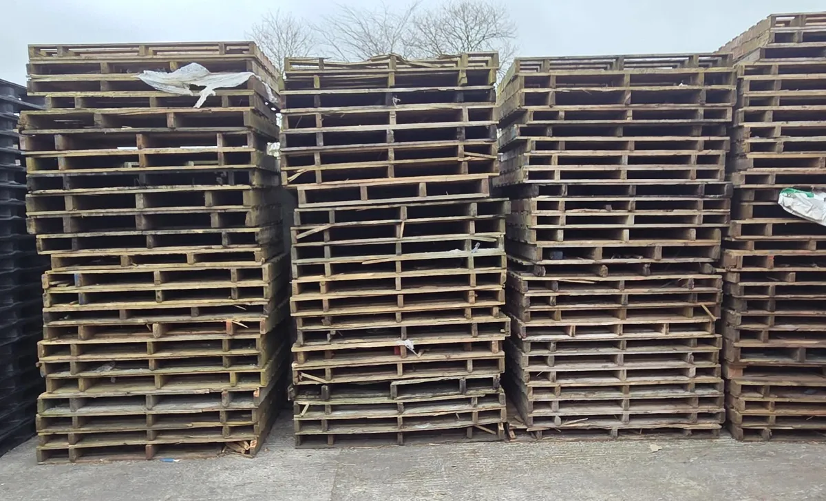 Coal / Feed Pallets - Image 1