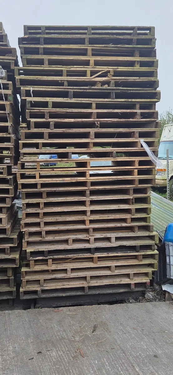 Coal / Feed Pallets - Image 2
