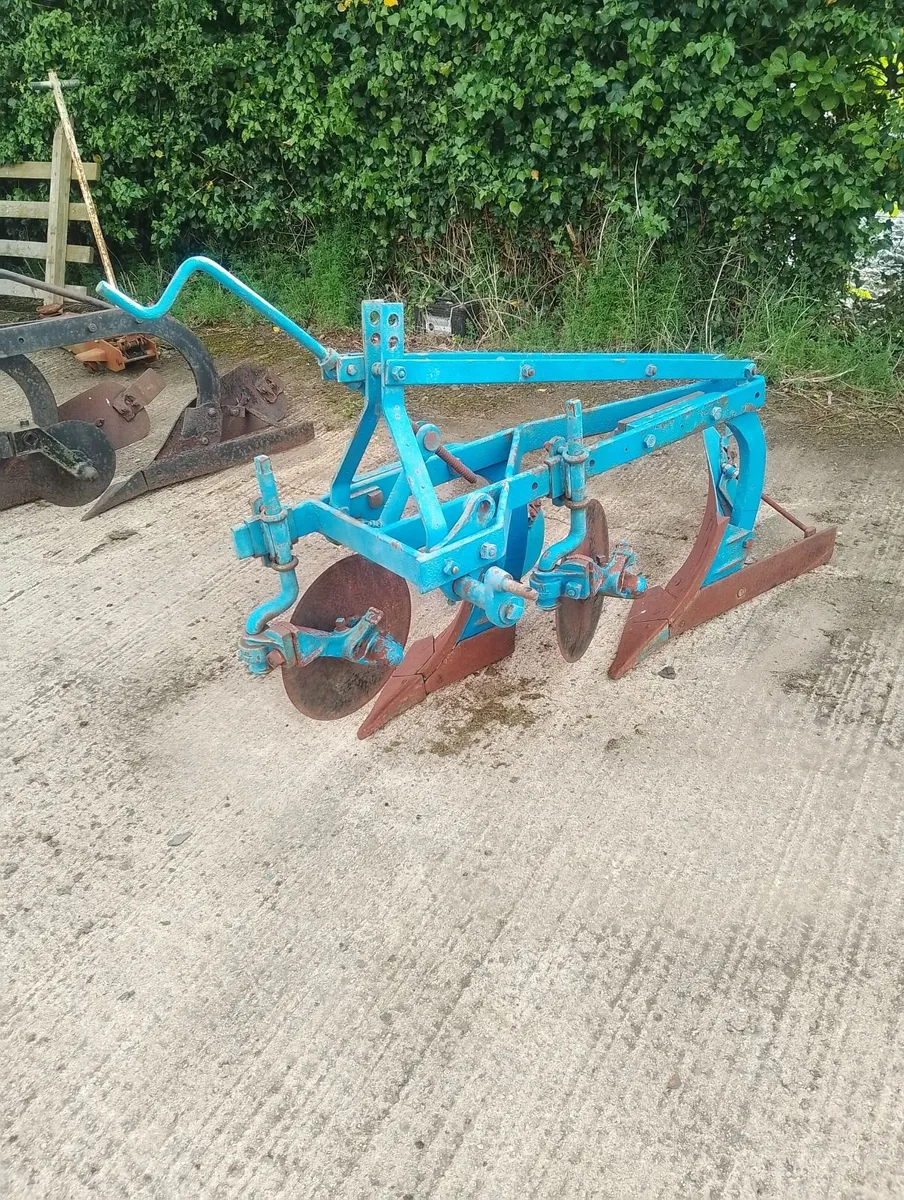 Ransome & vintage plough & farmall cub ploughs - Image 1