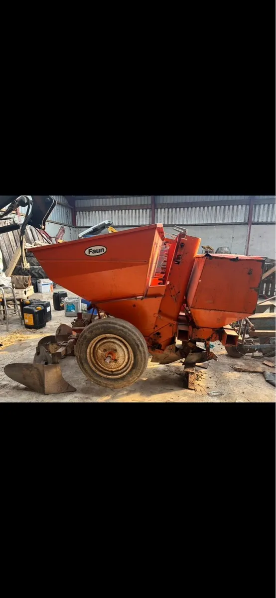 Potato planter - Image 1