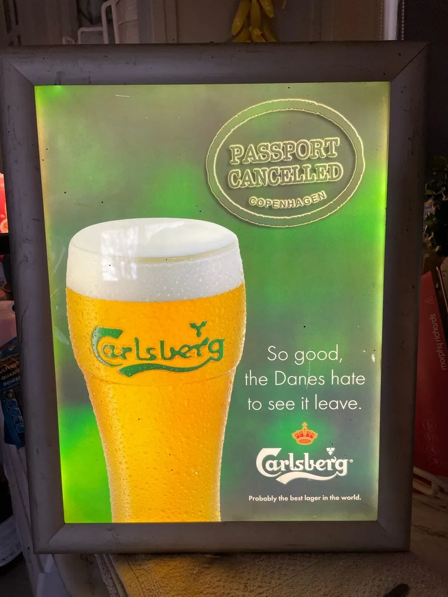 Pub Large plug in picture