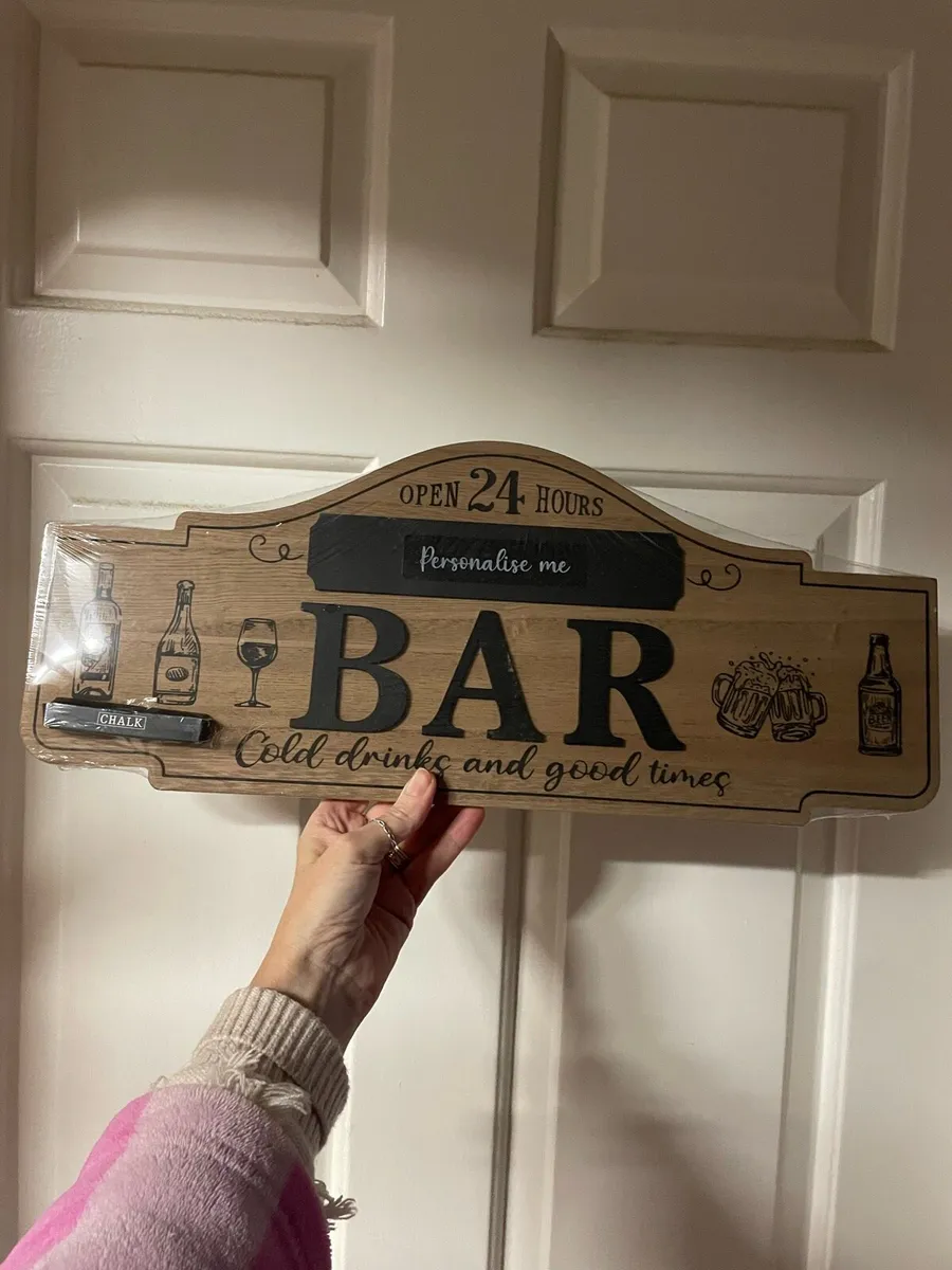 Bar pictures & beer mat & rotating light - Image 3