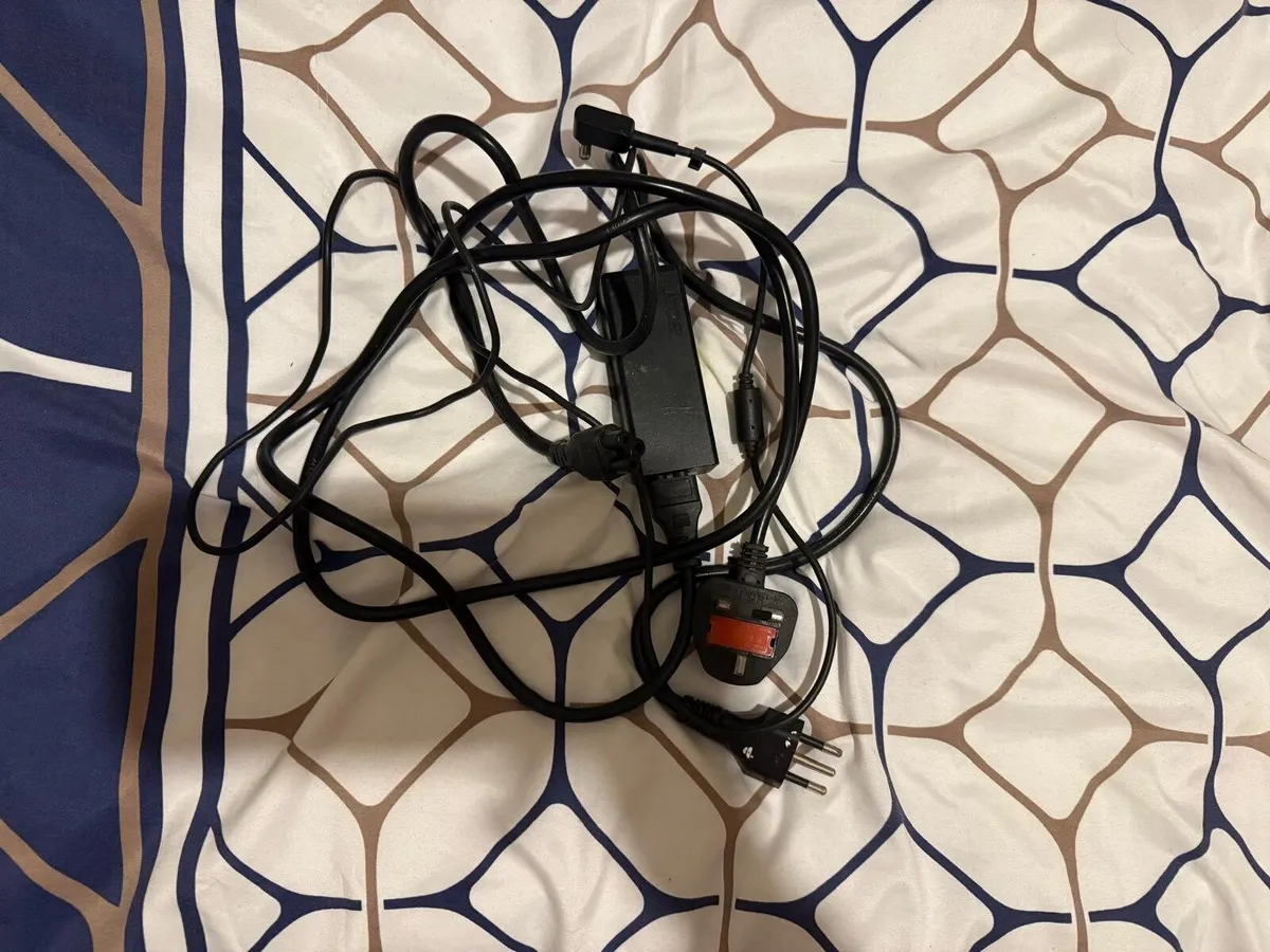 Acer Laptop - Image 3