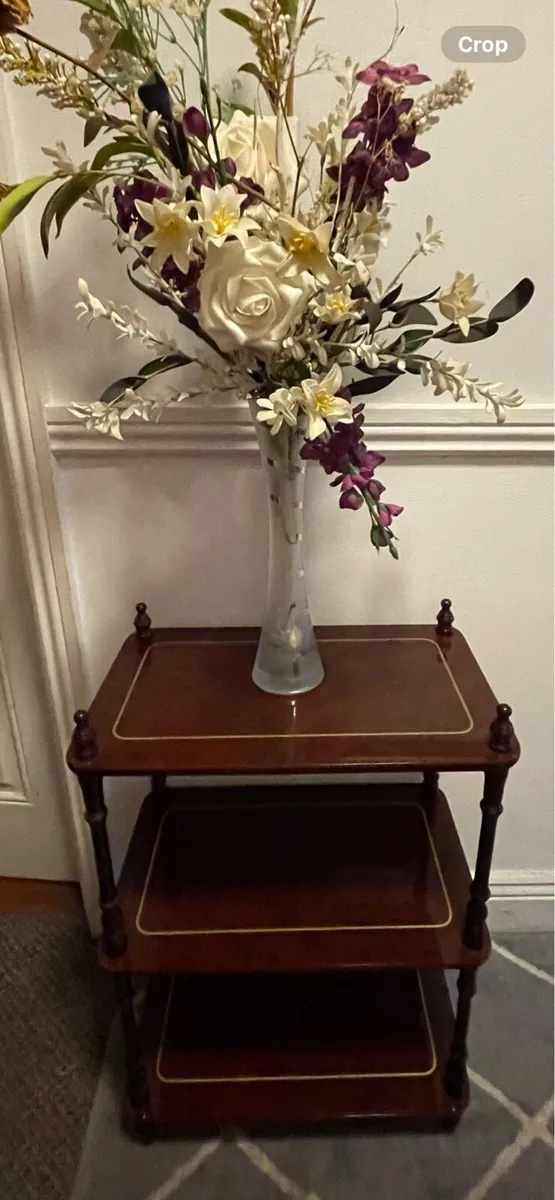 Whatnot display ornament stand - Image 1