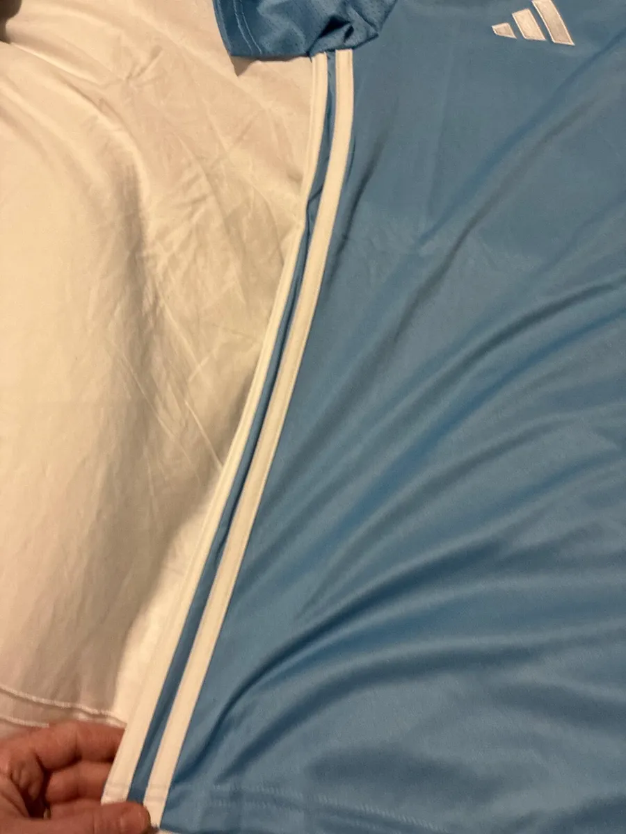 Adidas top - Image 2